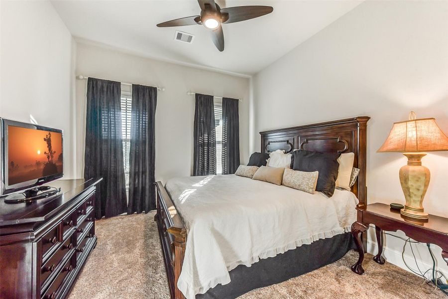 Furnished interior view inside a new home in ARTAVIA 65', Conroe (Image 11).