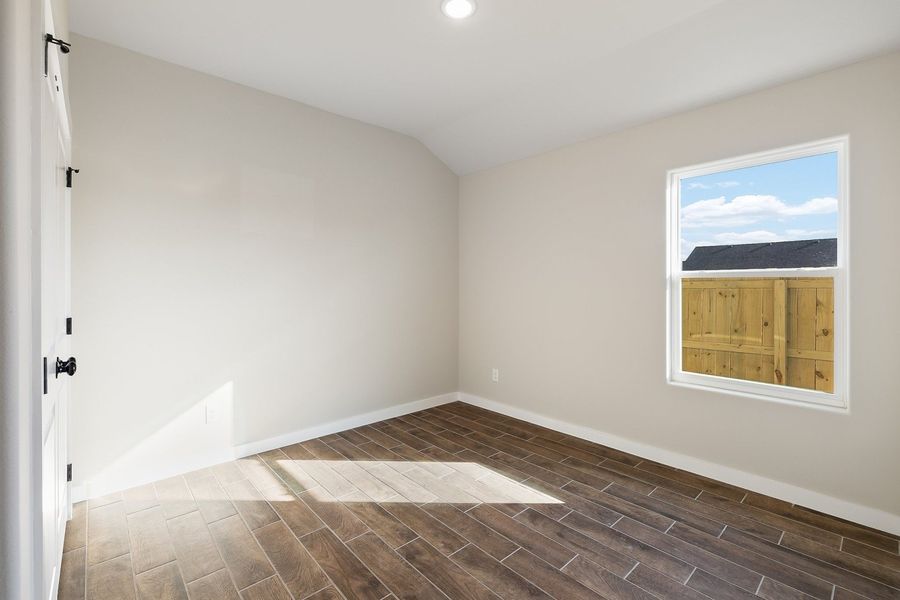 Representative unfurnished interior of a home built from the Sophora by Hakes Brothers in The Heights at Riverbend II, Brownsville (Image 11).