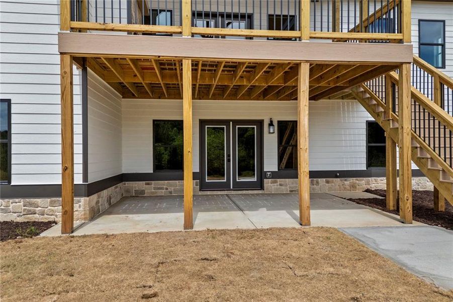 Exterior details and patio area of a home in , Monroe (Image 34).