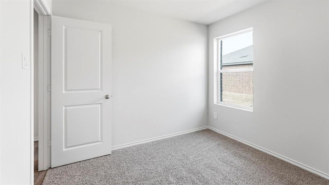 Spacious, unfurnished interior of a new home in Asher Oaks, Bonham (Image 13).