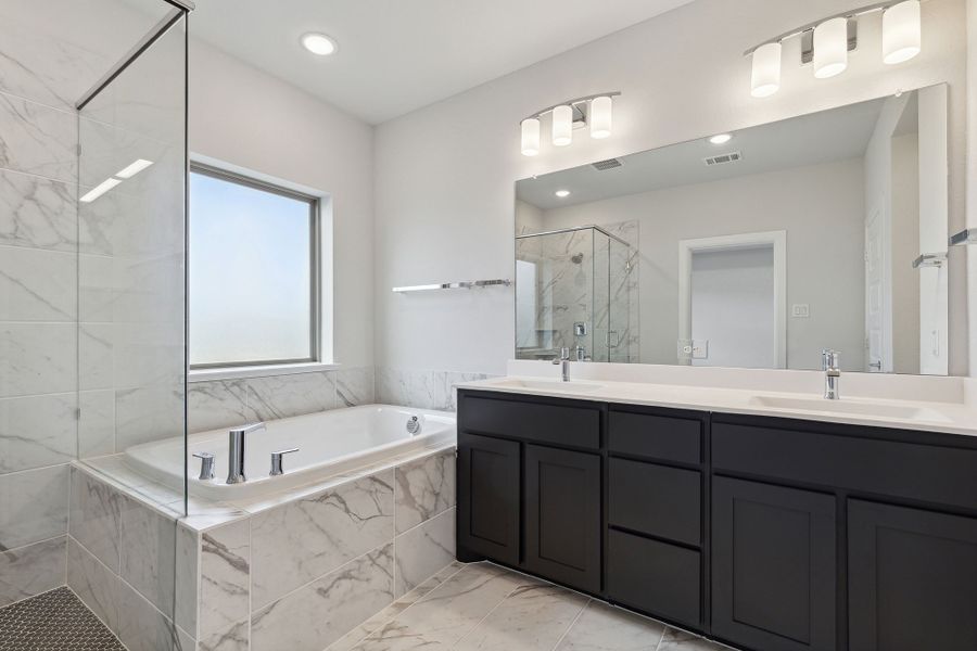 The Bayner - Owner's Bath The Bayner - Owner's Bath