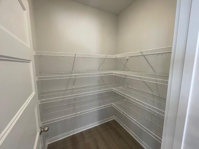 Spacious, unfurnished interior of a new home in Ponderosa Farms Estates, Gainesville (Image 18).