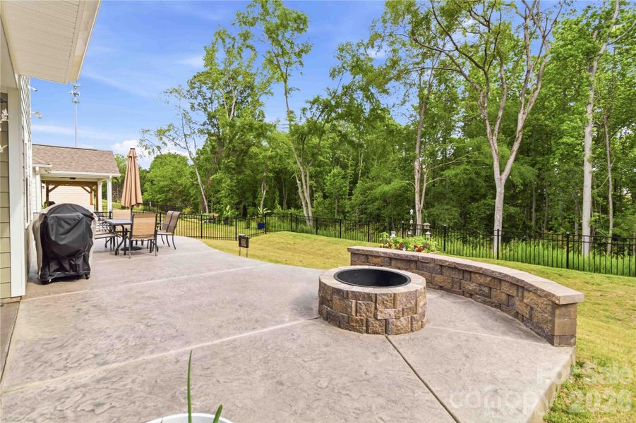 Exterior details and patio area of a home in McFarland Estates, York (Image 4).