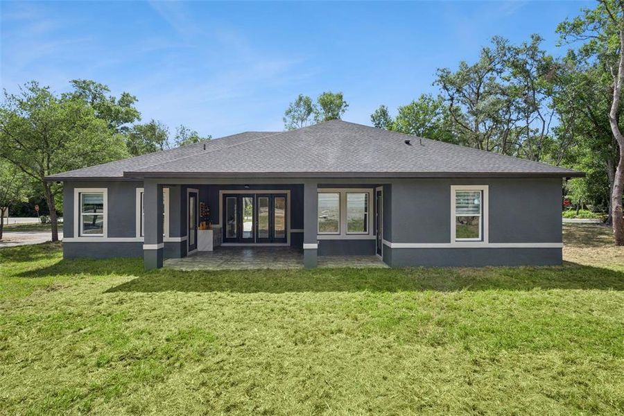 Exterior details and patio area of a home in , Apopka (Image 32).