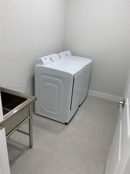 Furnished interior view inside a new home in , Lehigh Acres (Image 10). Furnished interior view inside a new home in , Lehigh Acres (Image 10).