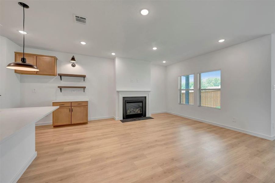 Spacious, unfurnished interior of a new home in Aspire at Reunion, Newark (Image 19).
