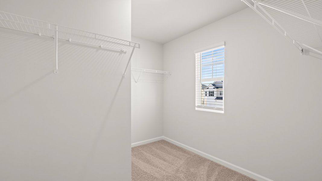 Spacious, unfurnished interior of a new home in The Abbey at Trolley Run Station, Aiken (Image 21).