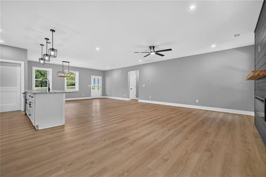 Spacious, unfurnished interior of a new home in , Covington (Image 31).