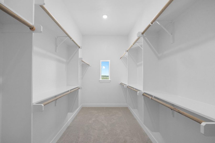 Spacious, unfurnished interior of a new home in Lariat, Liberty Hill (Image 25).