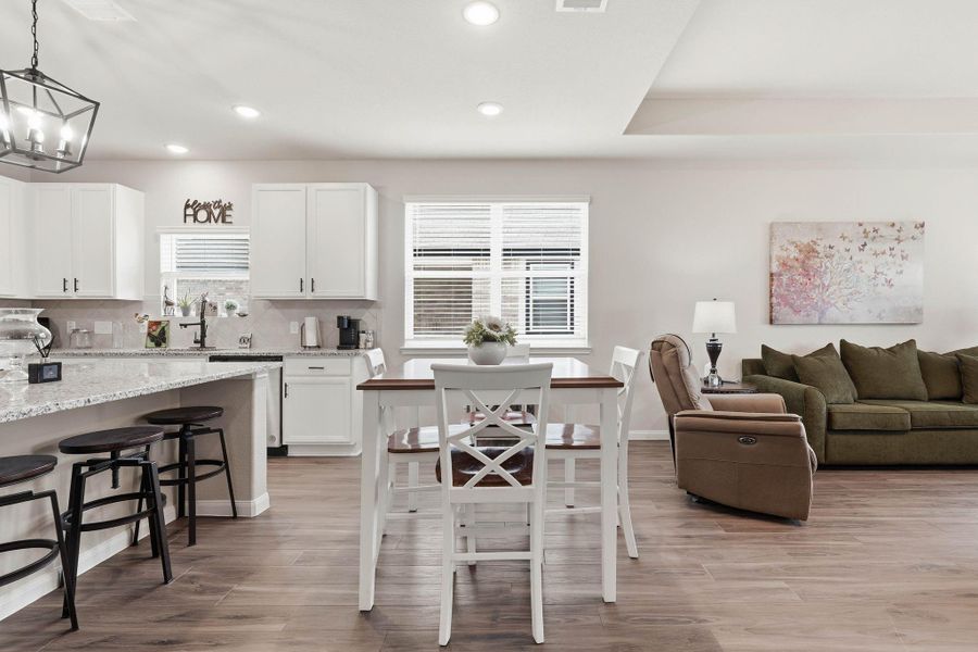 Furnished interior view inside a new home in Hunter's Creek, Huntsville (Image 7).