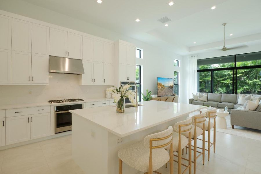 EDGE-LIVING-07 EDGE-LIVING-07