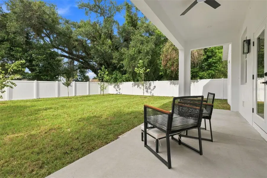 Exterior details and patio area of a home in , Tampa (Image 3).