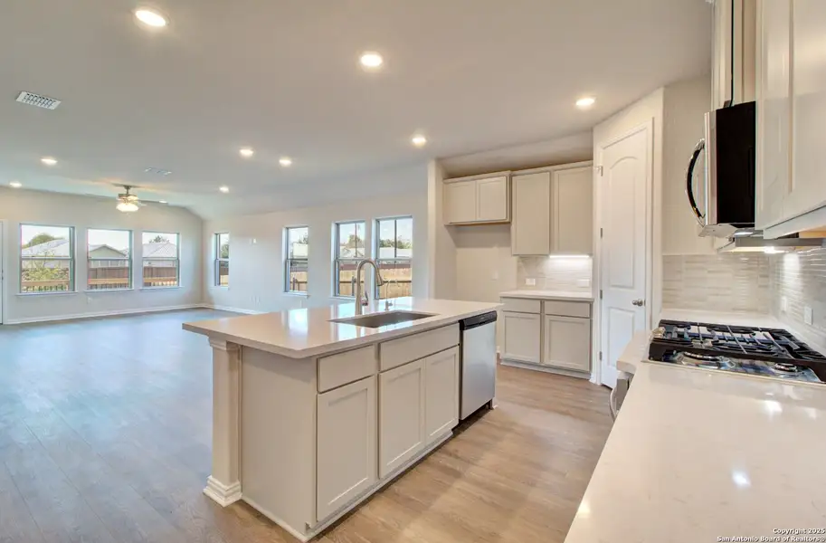 Furnished interior view inside a new home in Sunflower Ridge, New Braunfels (Image 8).