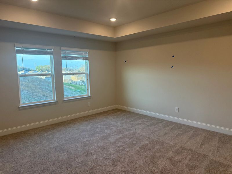 Spacious, unfurnished interior of a new home in Cades Bluff, Lebanon (Image 25).
