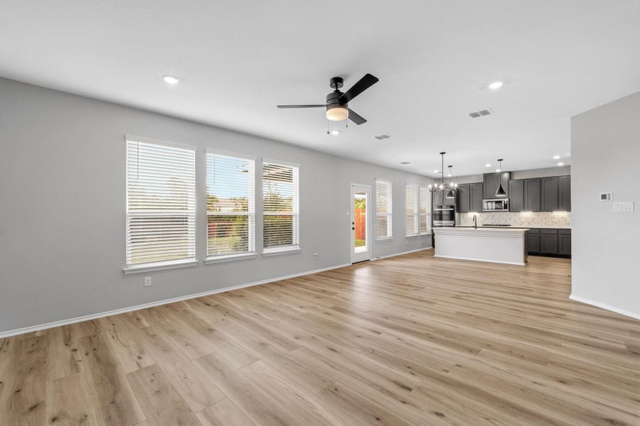 Spacious, unfurnished interior of a new home in River Bluff, Leander (Image 18). Spacious, unfurnished interior of a new home in River Bluff, Leander (Image 18).