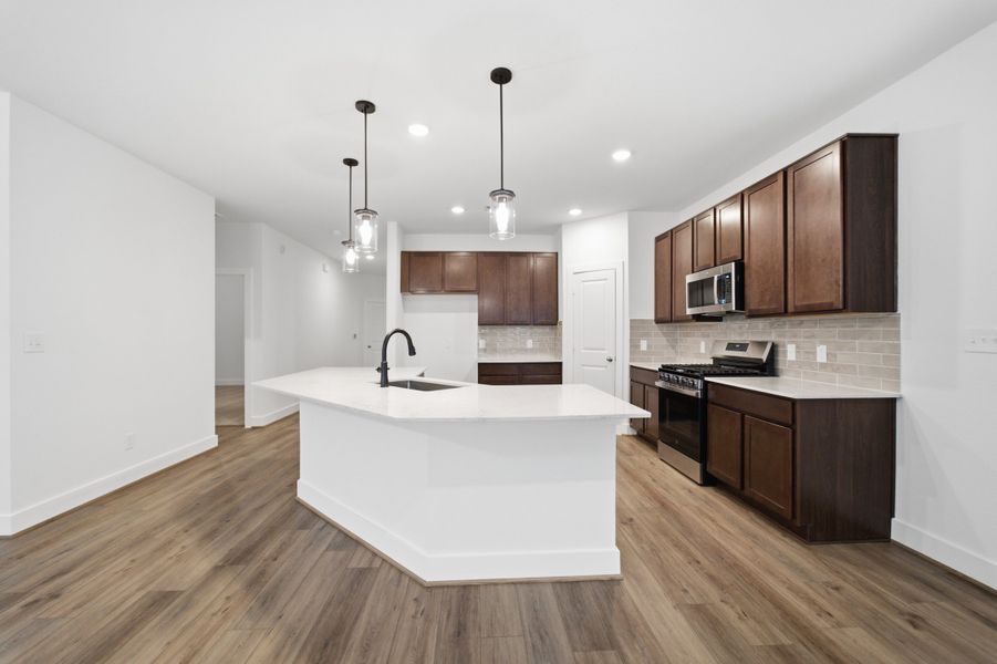 Furnished interior view inside a new home in Sierra Vista, Rosharon (Image 9).