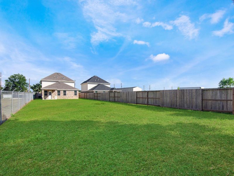 Exterior details and patio area of a home in , Cleveland (Image 18).