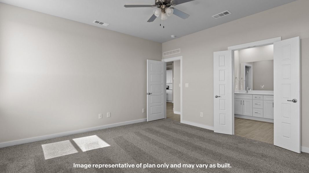 Spacious, unfurnished interior of a new home in Northwest Passage, Midland (Image 13).