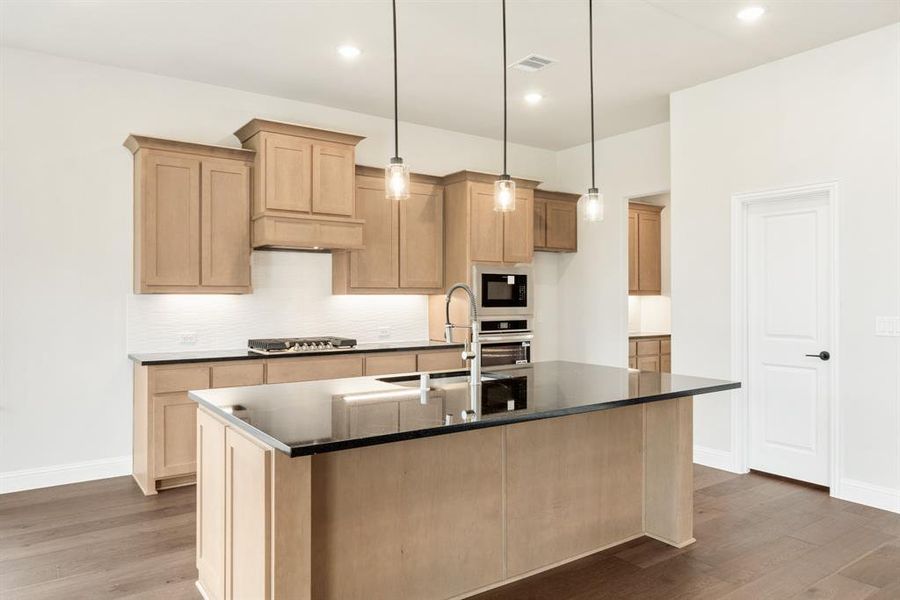 Furnished interior view inside a new home in ArrowBrooke, Aubrey (Image 16). Furnished interior view inside a new home in ArrowBrooke, Aubrey (Image 16).