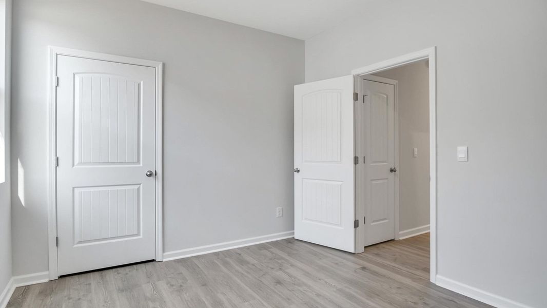 Spacious, unfurnished interior of a new home in Legacy Farms, White House (Image 20). Spacious, unfurnished interior of a new home in Legacy Farms, White House (Image 20).