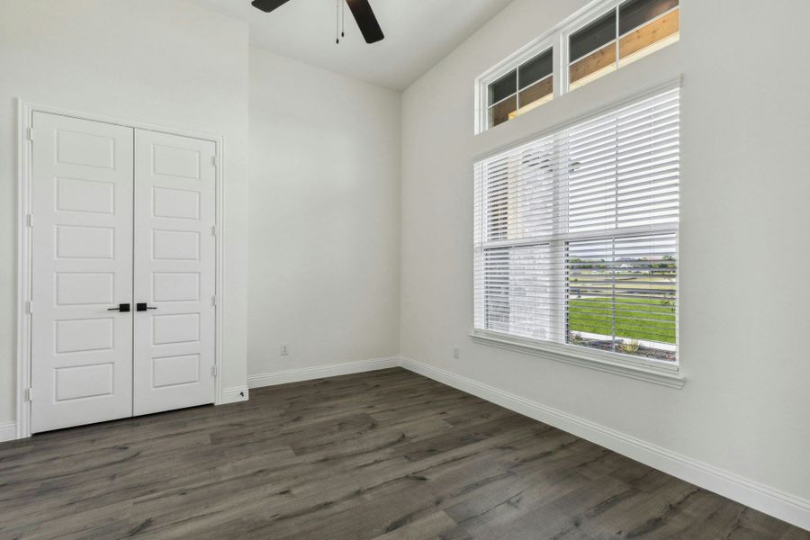 Representative unfurnished interior of a home built from the Harris by Kindred Homes in Berkshire Estates, Mesquite (Image 16).