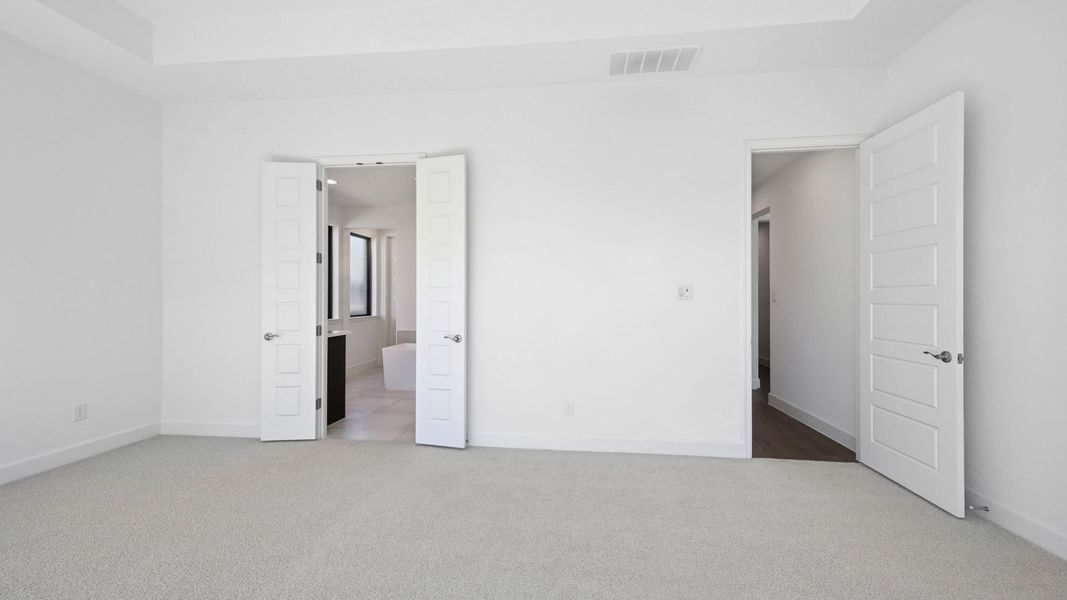 Spacious, unfurnished interior of a new home in Terraces, Rockwall (Image 17). Spacious, unfurnished interior of a new home in Terraces, Rockwall (Image 17).