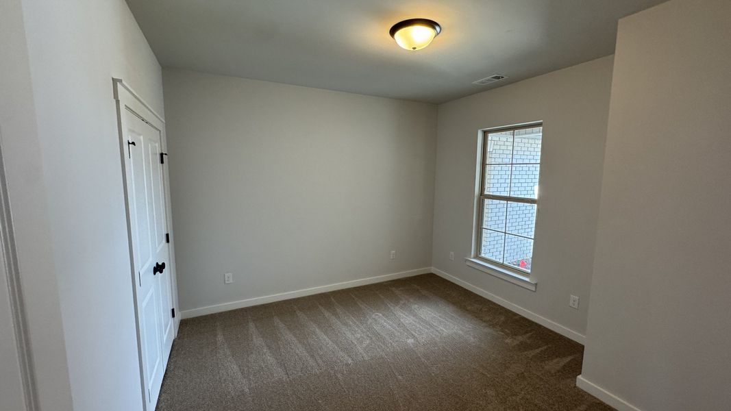 Spacious, unfurnished interior of a new home in The Greens at Legacy Townhomes, Springfield (Image 15). Spacious, unfurnished interior of a new home in The Greens at Legacy Townhomes, Springfield (Image 15).