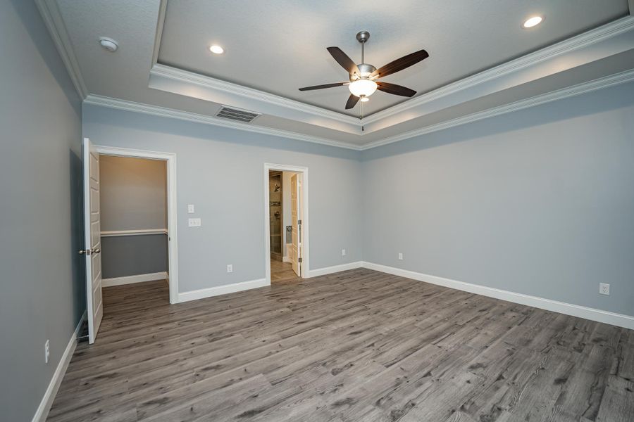 Representative unfurnished interior of a home built from the Roosevelt Elite by Enchanted Homes in Pointe Summit, Slater-Marietta (Image 43).