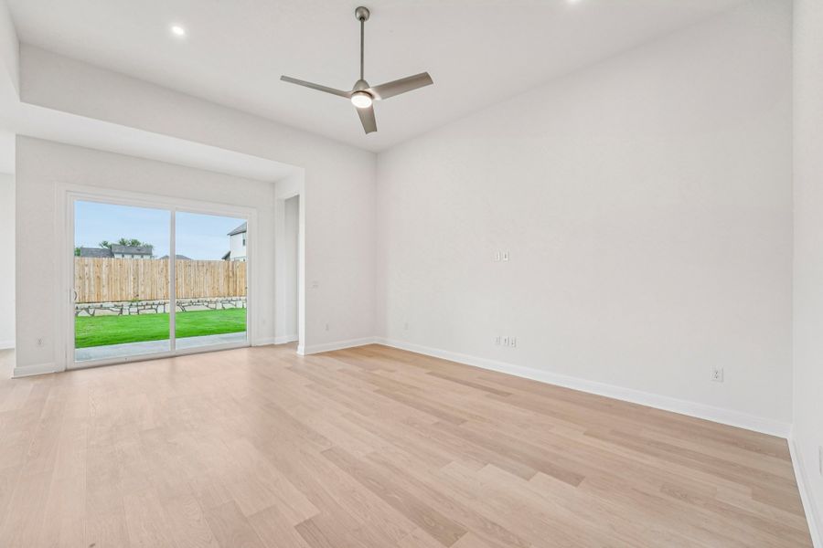 Spacious, unfurnished interior of a new home in Sage Hollow, Kyle (Image 19).