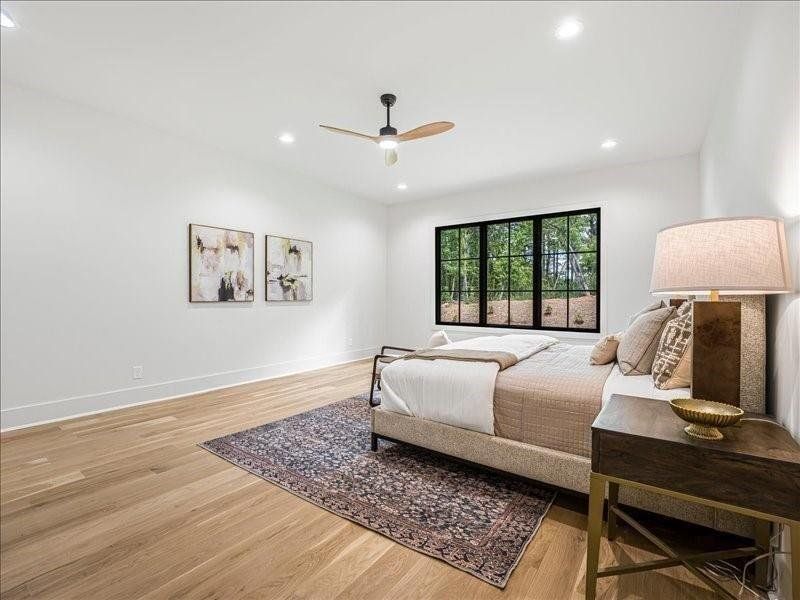 Furnished interior view inside a new home in , Alpharetta (Image 17).