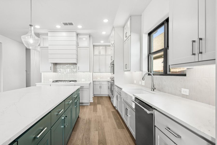 Furnished interior view inside a new home in ARTAVIA - Parkview Collection, Conroe (Image 12).