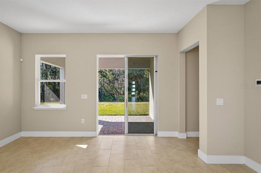 Spacious, unfurnished interior of a new home in Gray Hawk at Hole Two, Daytona Beach (Image 47).