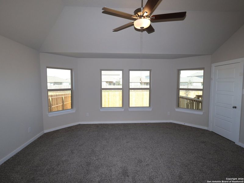 Spacious, unfurnished interior of a new home in Winding Brook, San Antonio (Image 15).