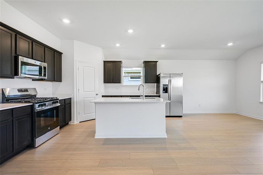 Furnished interior view inside a new home in River Ridge, Crandall (Image 13). Furnished interior view inside a new home in River Ridge, Crandall (Image 13).