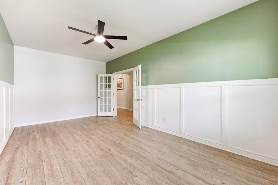 Spacious, unfurnished interior of a new home in , Summerville (Image 20).