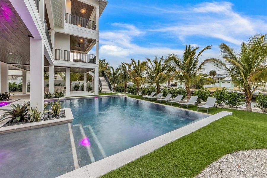Exterior details and patio area of a home in , Anna Maria (Image 52).