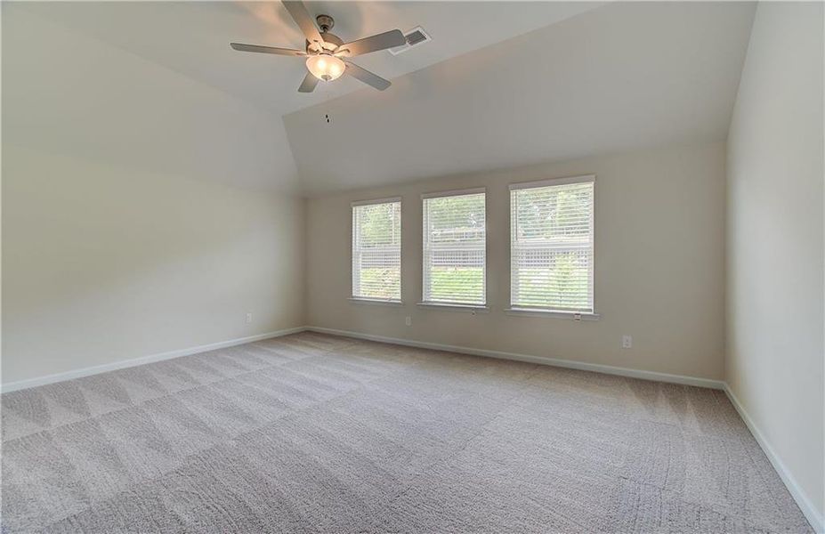 Spacious, unfurnished interior of a new home in Kingsmere Estates, Loganville (Image 31).