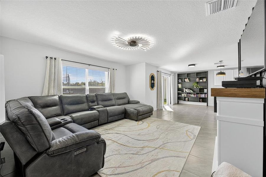 Furnished interior view inside a new home in North Park Isle, Plant City (Image 7).