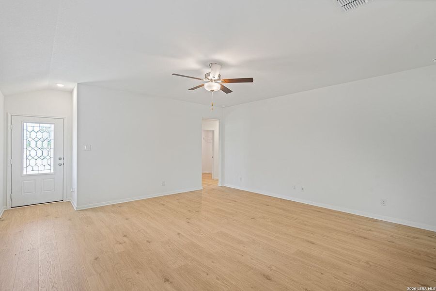 Spacious, unfurnished interior of a new home in Preserve at Medina, Von Ormy (Image 22).