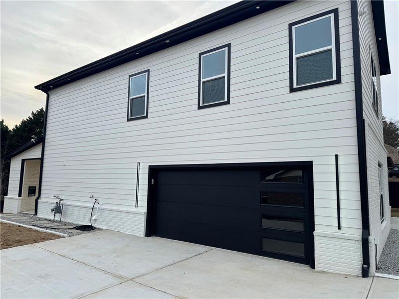 Exterior details and patio area of a home in , Lithonia (Image 26).