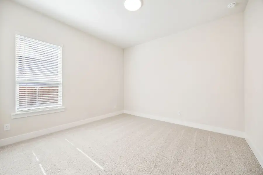Spacious, unfurnished interior of a new home in Rainwater Crossing, Celina (Image 30).