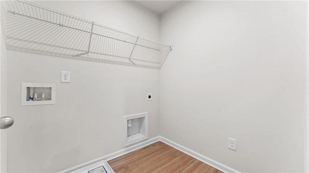 Spacious, unfurnished interior of a new home in Riverwood, Dallas (Image 39). Spacious, unfurnished interior of a new home in Riverwood, Dallas (Image 39).