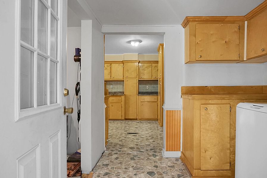 Furnished interior view inside a new home in , Bonneau (Image 55).