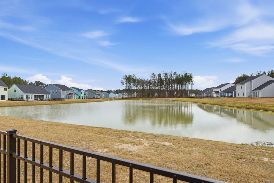 Community amenities in , Ravenel (Image 34).