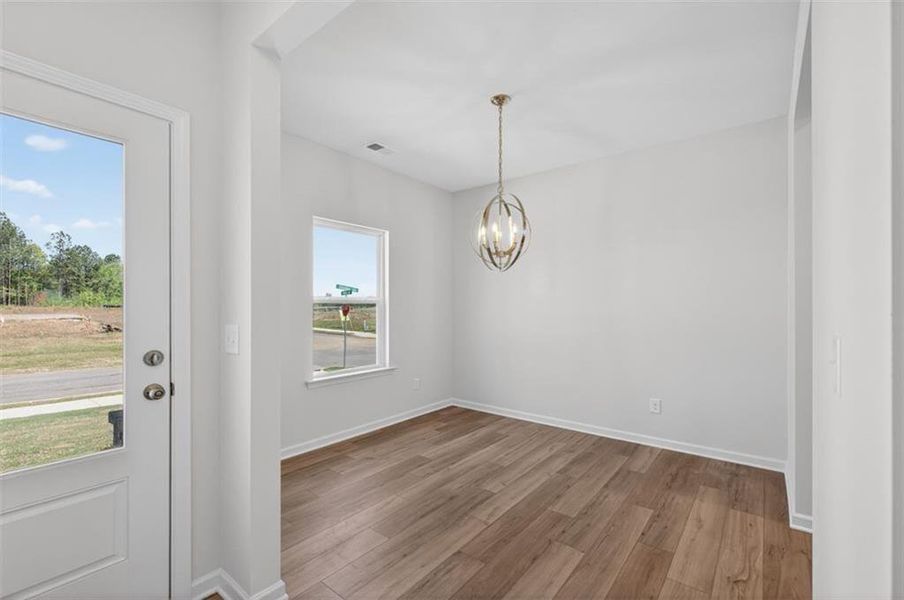 Spacious, unfurnished interior of a new home in Evergreen at Lakeside, Temple (Image 27).