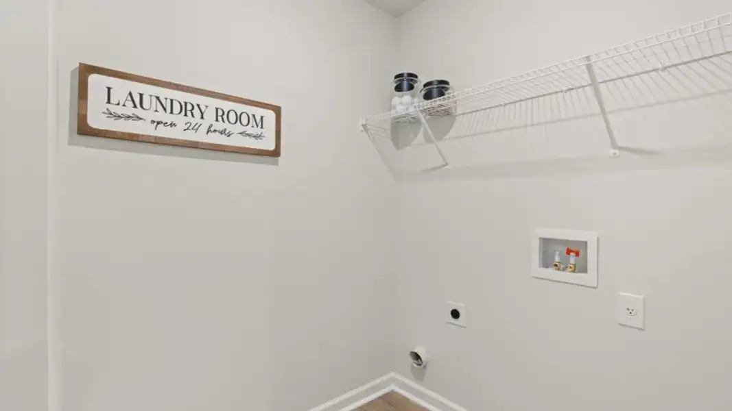 Spacious, unfurnished interior of a new home in Lost Creek, Dallas (Image 18). Spacious, unfurnished interior of a new home in Lost Creek, Dallas (Image 18).