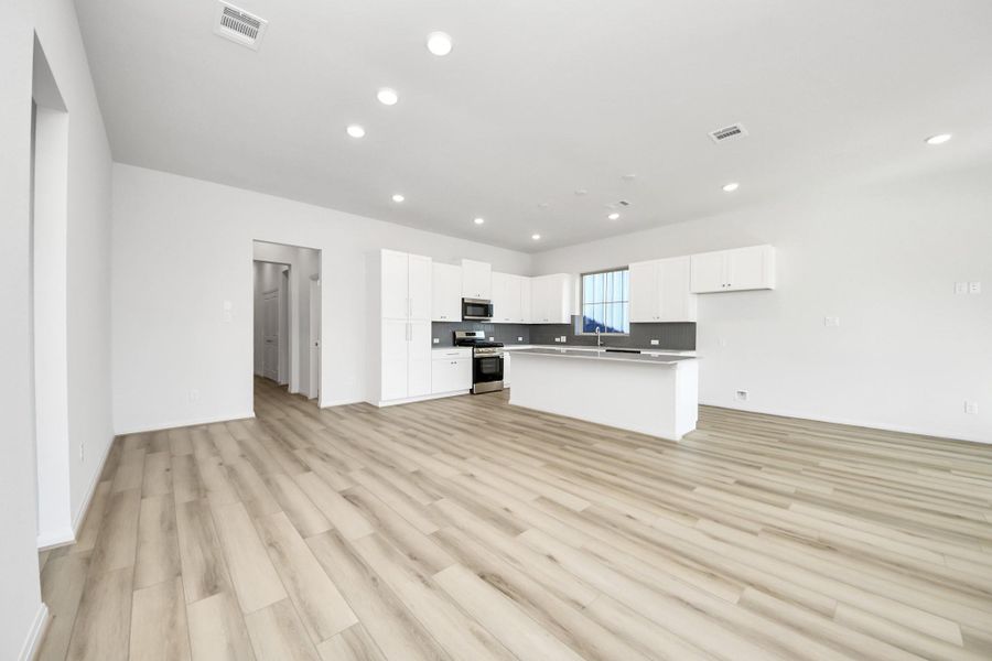 Photos are representative and may not reflect the exact unit.