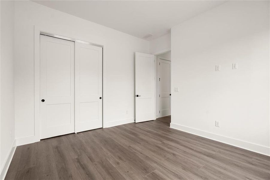 Spacious, unfurnished interior of a new home in , Alpharetta (Image 24).