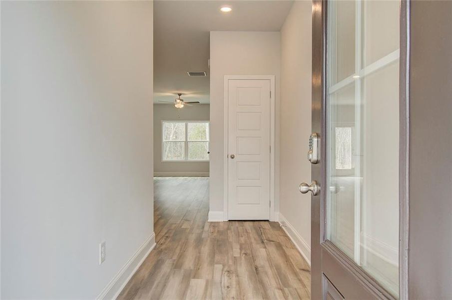 Spacious, unfurnished interior of a new home in Crofton Place Enclave, Snellville (Image 26). Spacious, unfurnished interior of a new home in Crofton Place Enclave, Snellville (Image 26).
