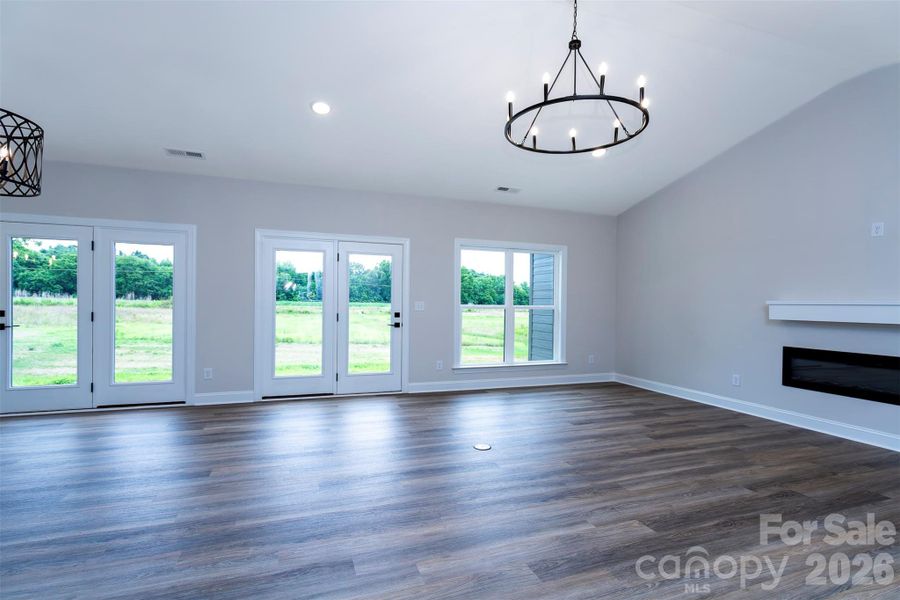 Spacious, unfurnished interior of a new home in , Monroe (Image 19).